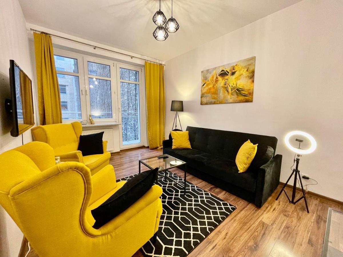 Diamond Metro Wifi 300 Mbs 70'Tv Netflix Hbo Appletv+ Apartment Warsaw Exterior photo