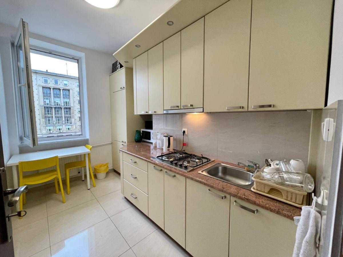 Diamond Metro Wifi 300 Mbs 70'Tv Netflix Hbo Appletv+ Apartment Warsaw Exterior photo