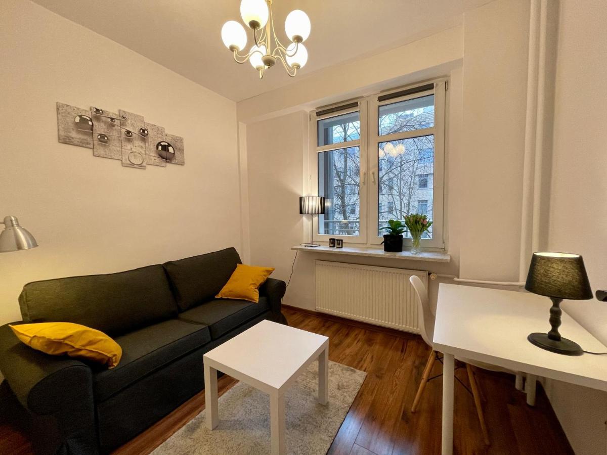 Diamond Metro Wifi 300 Mbs 70'Tv Netflix Hbo Appletv+ Apartment Warsaw Exterior photo